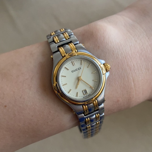 Vintage Gucci Womens Watch Gold/Silver Two-toned Bracelet 26mm - Picture 1 of 8
